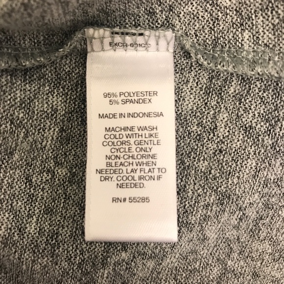 EXPRESS Sleeveless Grey Top - Picture 4 of 4